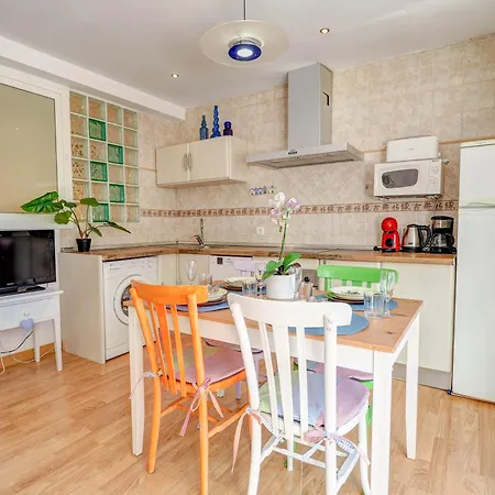 Carmen By Hello Homes Apartmán *